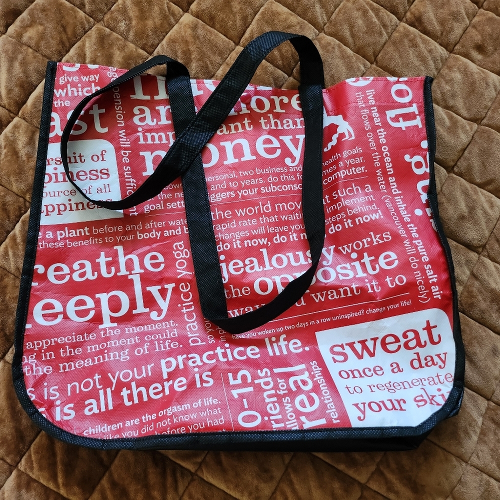 3 large lululemon shopping bags